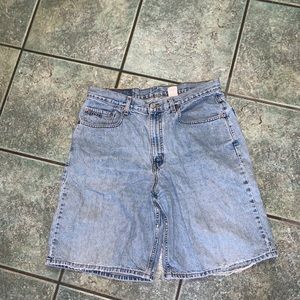 Levi’s shorts ⭐️